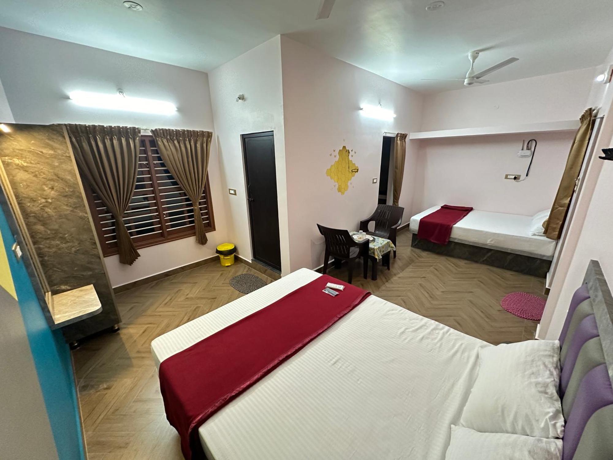 Om Lingeswaran Home Stay Tiruvannāmalai 외부 사진