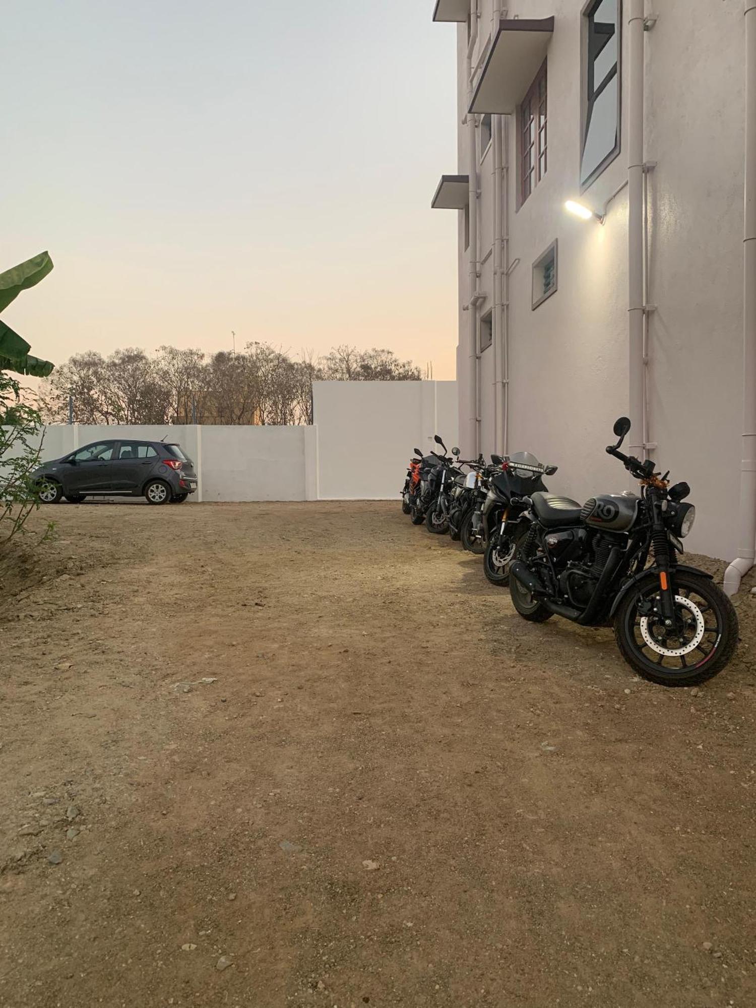 Om Lingeswaran Home Stay Tiruvannāmalai 외부 사진
