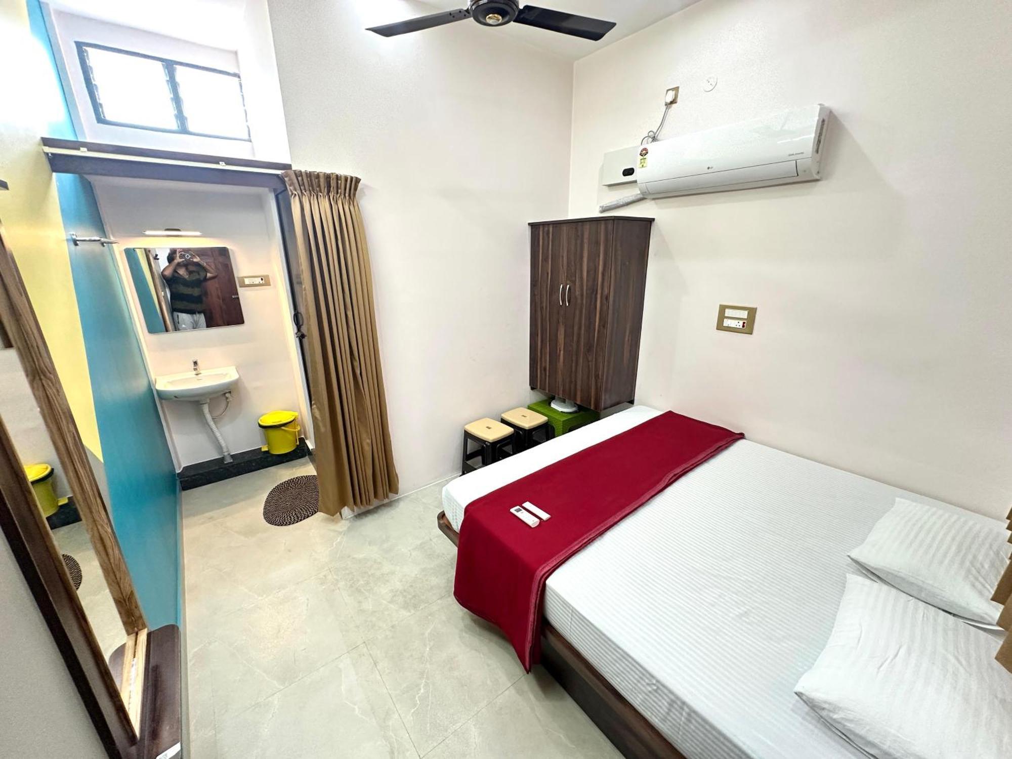 Om Lingeswaran Home Stay Tiruvannāmalai 외부 사진